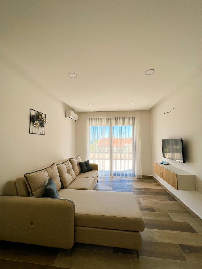 Square Residence Ulcinj Extérieur photo