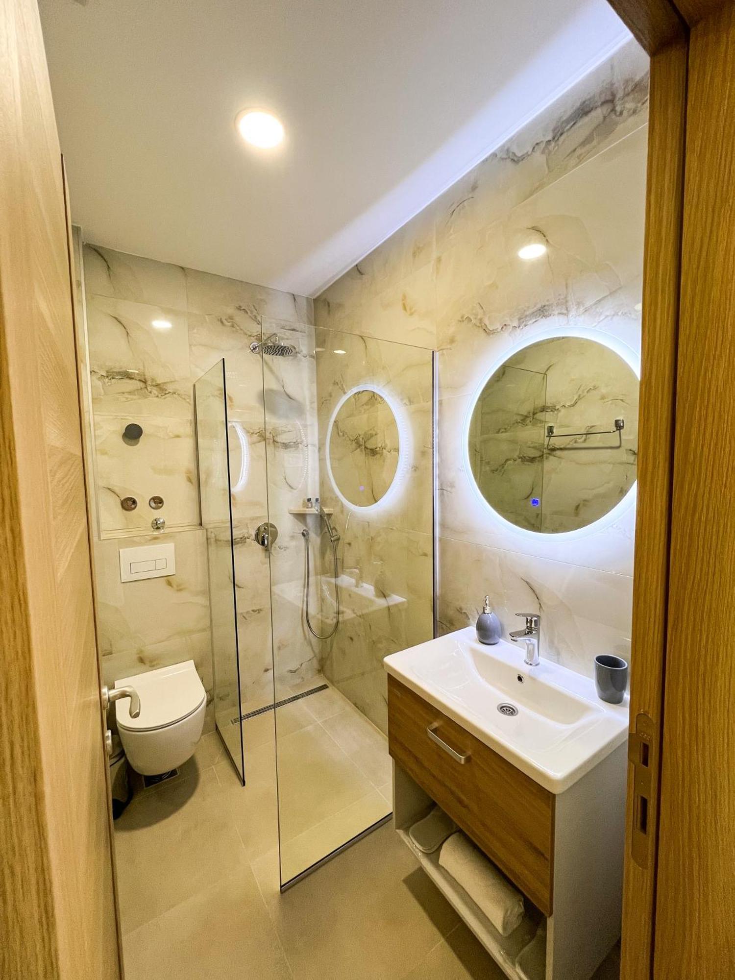 Square Residence Ulcinj Extérieur photo